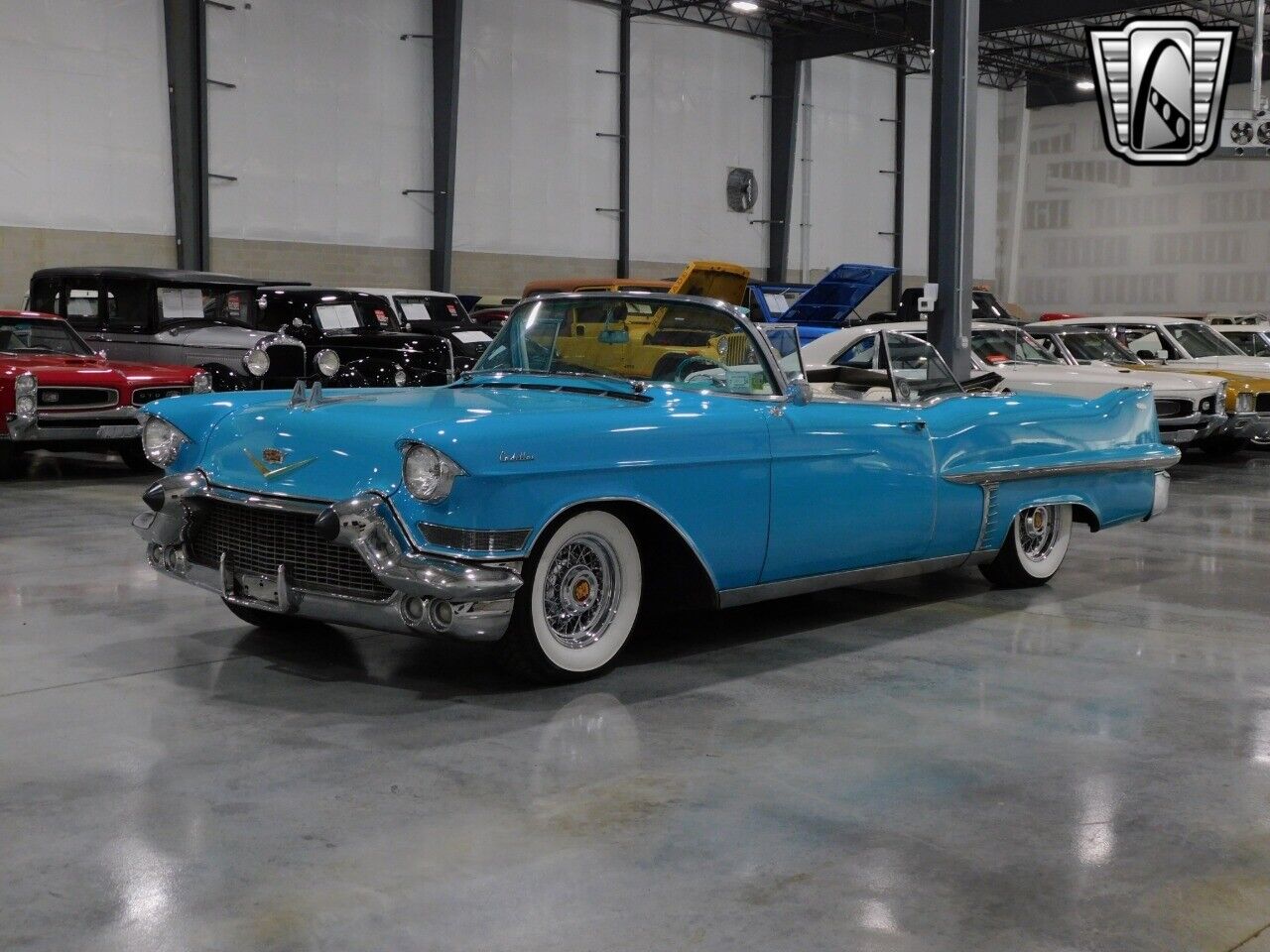 Cadillac-DeVille-Cabriolet-1957-Blue-Blue-157378-2