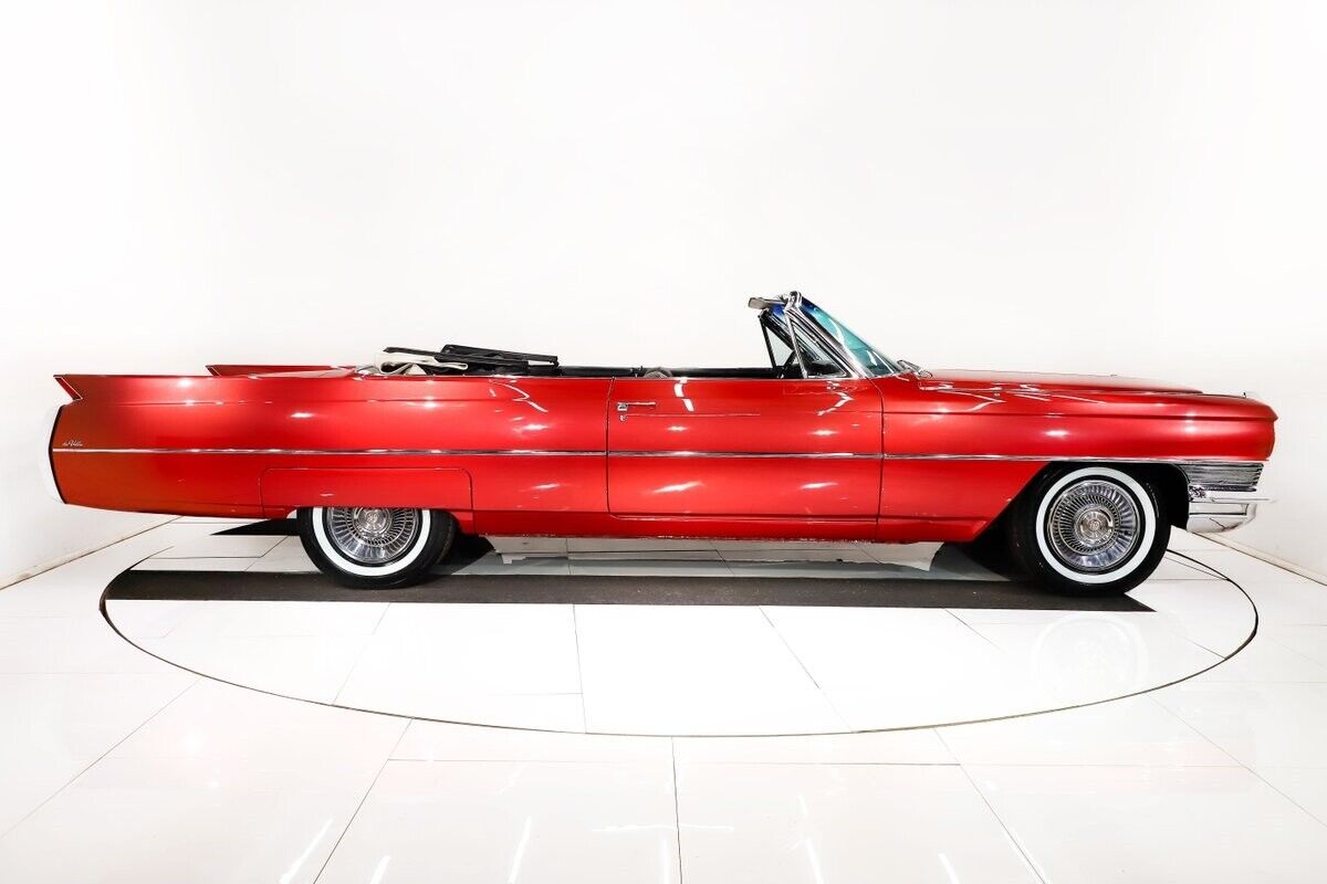 Cadillac-DeVille-Cabriolet-1964-Red-Black-0-11