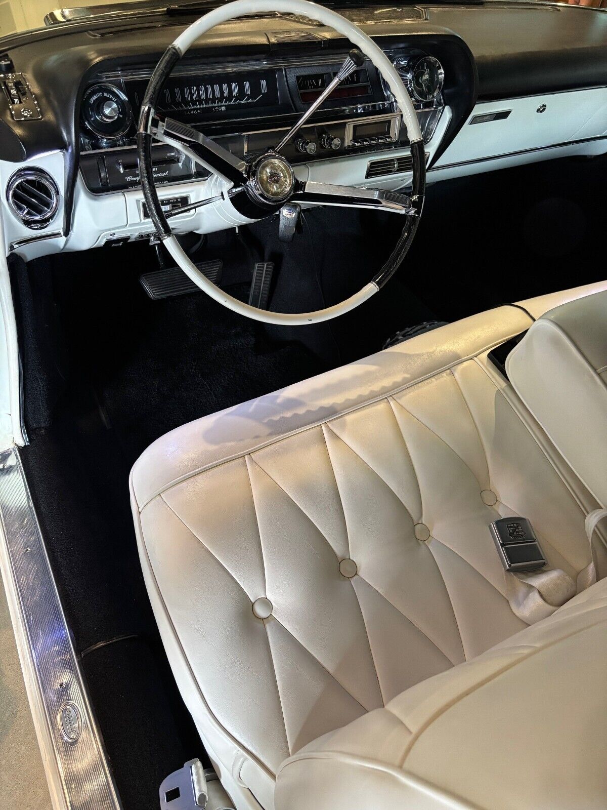 Cadillac-DeVille-Cabriolet-1964-White-White-3219-17