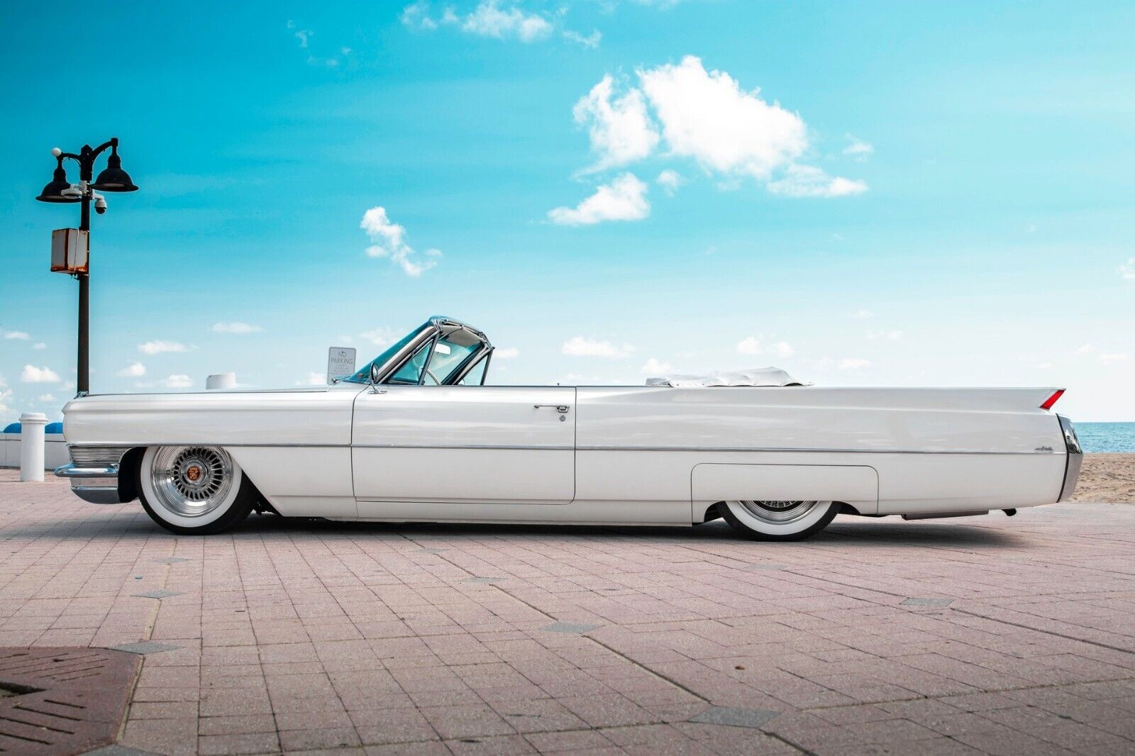 Cadillac-DeVille-Cabriolet-1964-White-White-3219-26