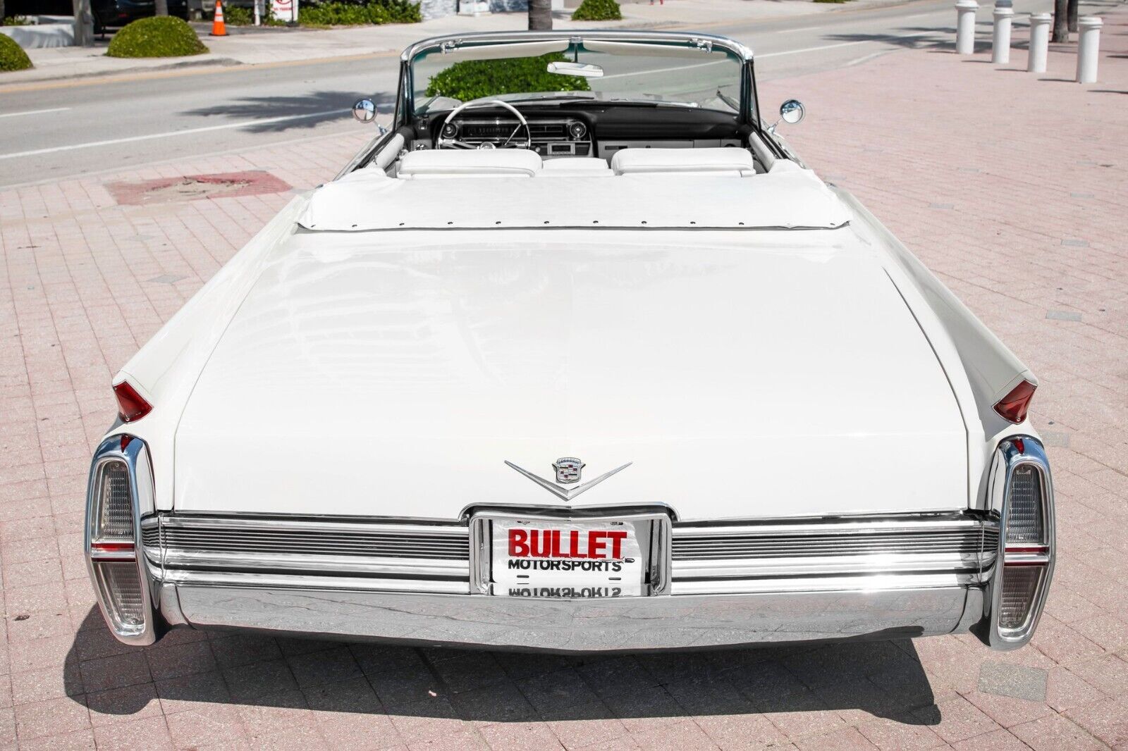 Cadillac-DeVille-Cabriolet-1964-White-White-3219-27