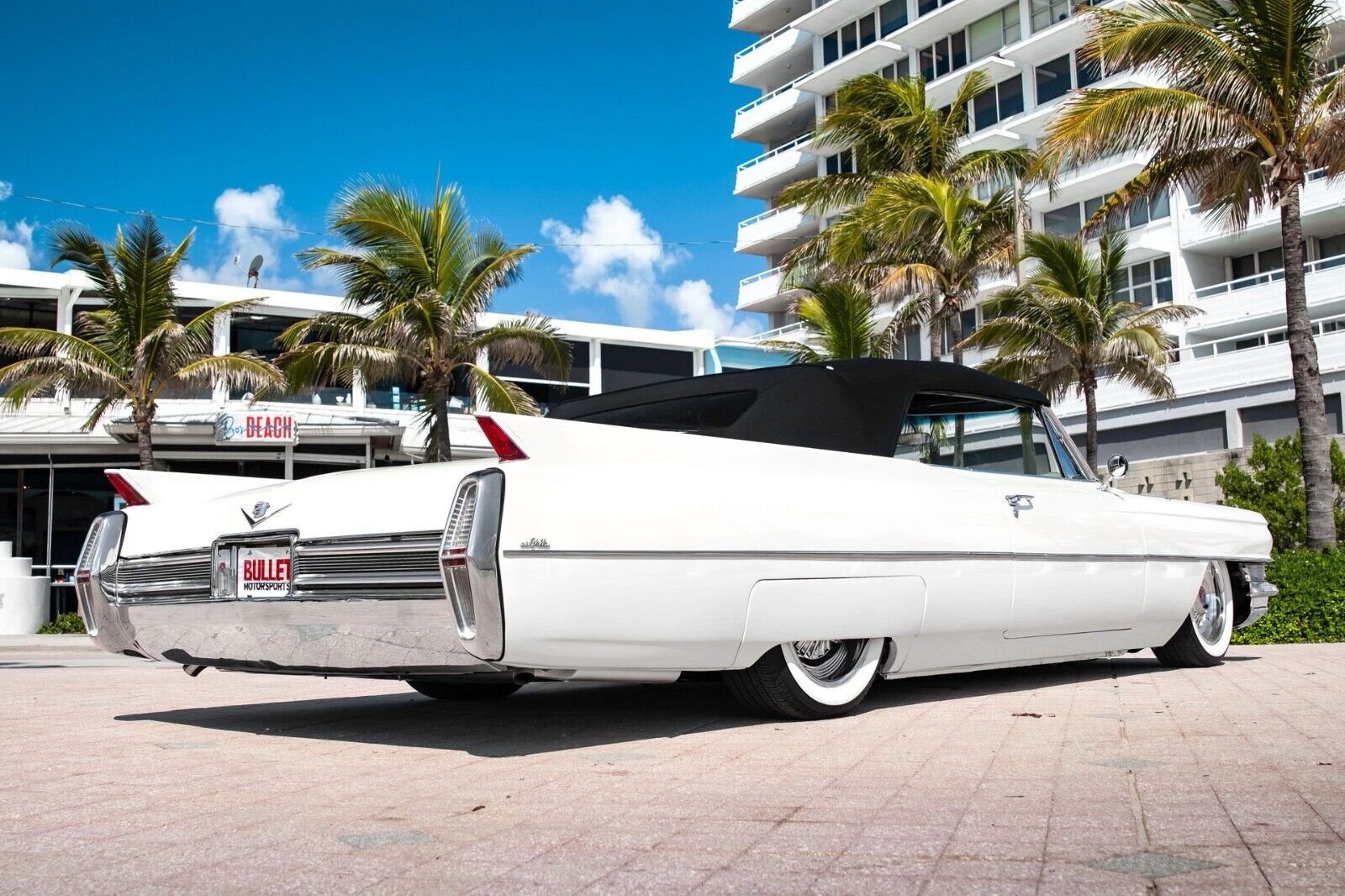 Cadillac-DeVille-Cabriolet-1964-White-White-3219-33