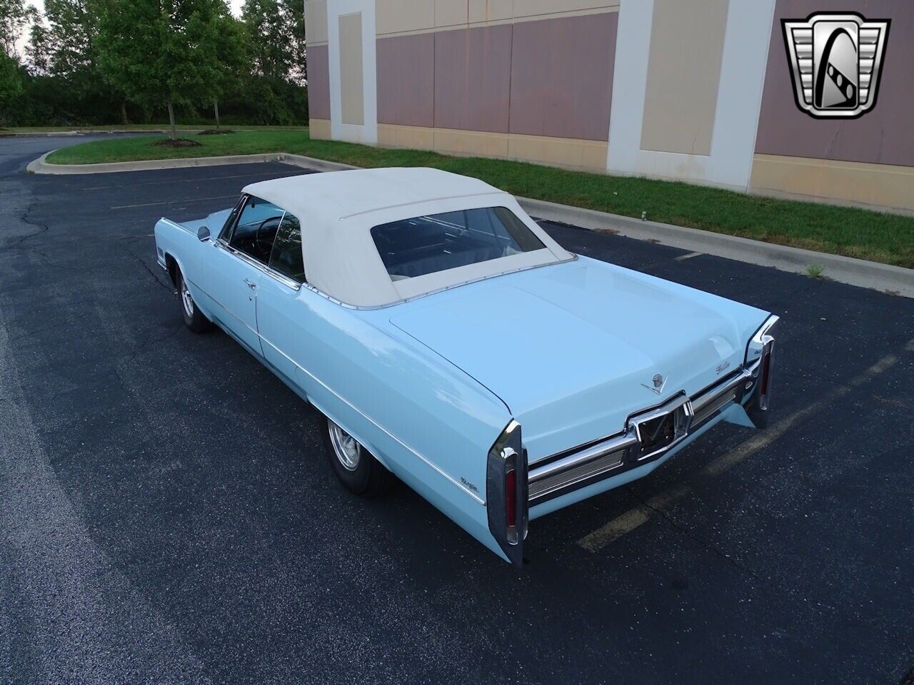 Cadillac-DeVille-Cabriolet-1966-Blue-Black-141457-4