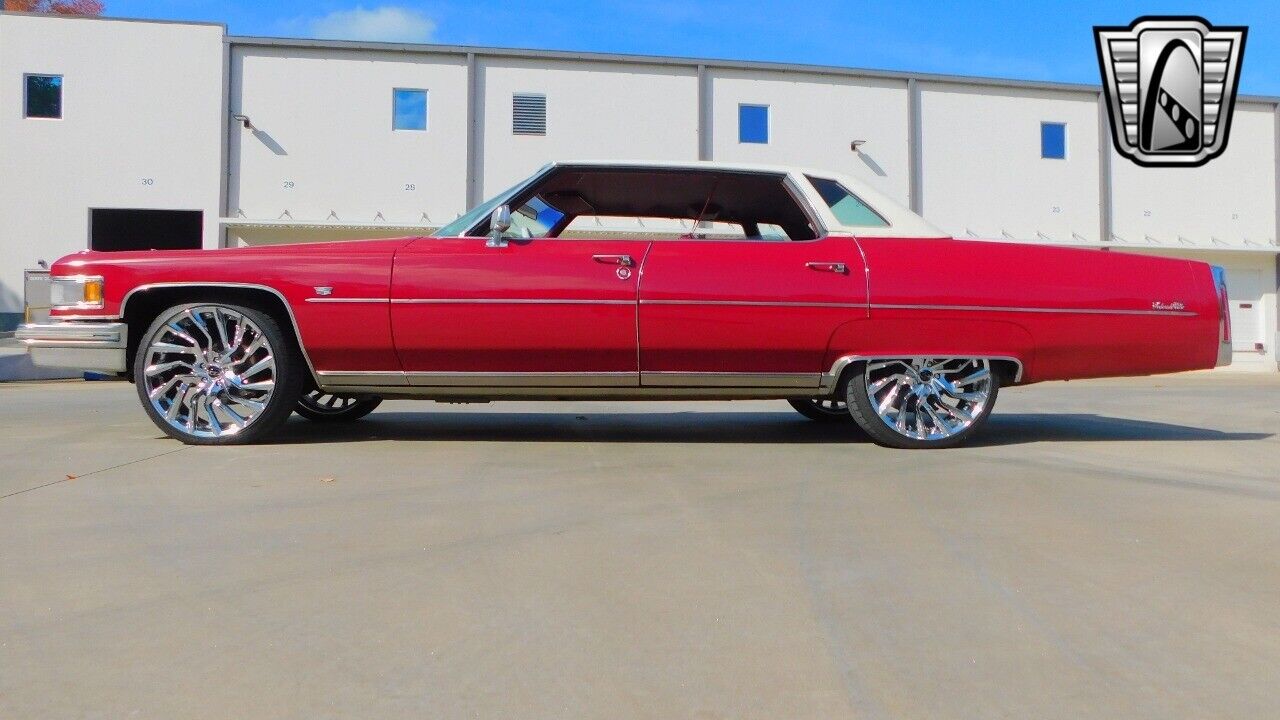 Cadillac-DeVille-Cabriolet-1975-Red-Red-11037-3