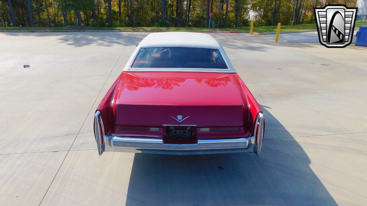 Cadillac-DeVille-Cabriolet-1975-Red-Red-11037-4