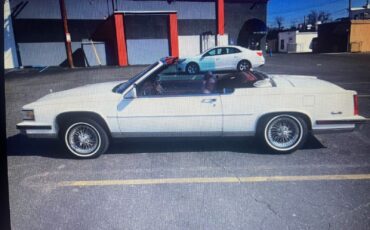 Cadillac-DeVille-Cabriolet-1988-White-Red-102480-1