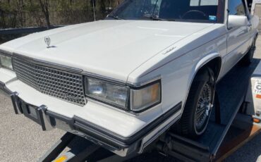 Cadillac-DeVille-Cabriolet-1988-White-Red-102480-15