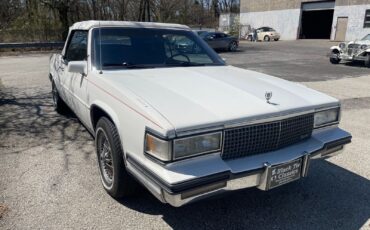 Cadillac-DeVille-Cabriolet-1988-White-Red-102480-5