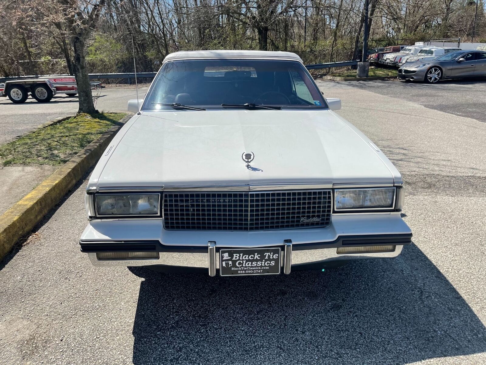 Cadillac-DeVille-Cabriolet-1988-White-Red-102480-6