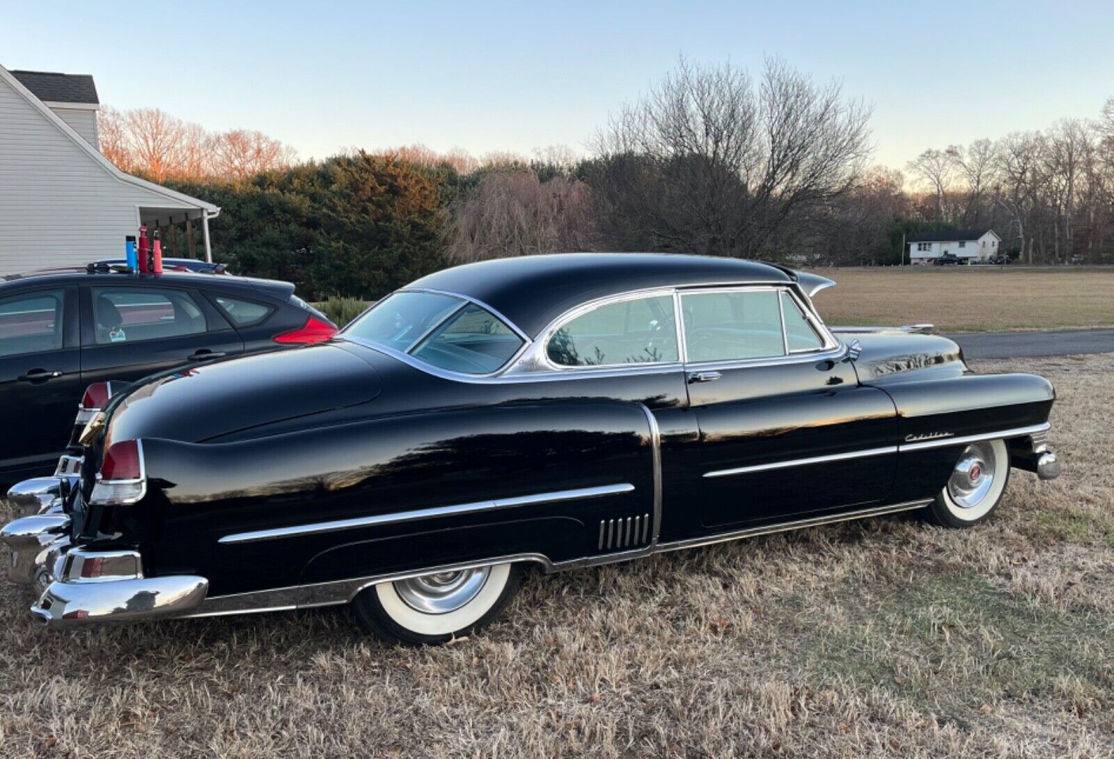 Cadillac-DeVille-Coupe-1952-Black-Gray-128748-12