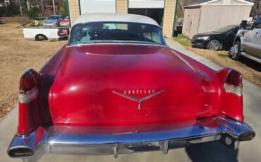 Cadillac-DeVille-Coupe-1956-Red-Gray-1086-4