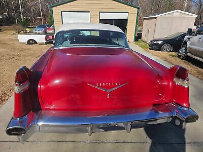 Cadillac-DeVille-Coupe-1956-Red-Gray-1086-4