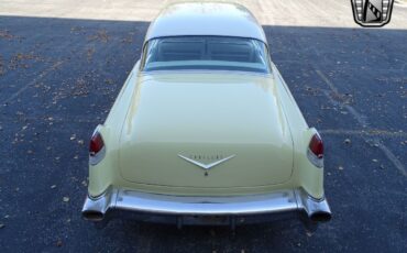 Cadillac-DeVille-Coupe-1956-Yellow-Gold-95811-5