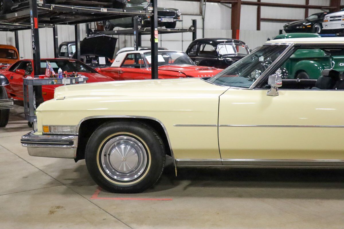 Cadillac-DeVille-Coupe-1973-Yellow-Black-49544-2