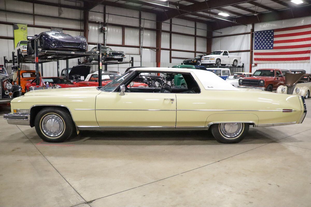 Cadillac-DeVille-Coupe-1973-Yellow-Black-49544-3