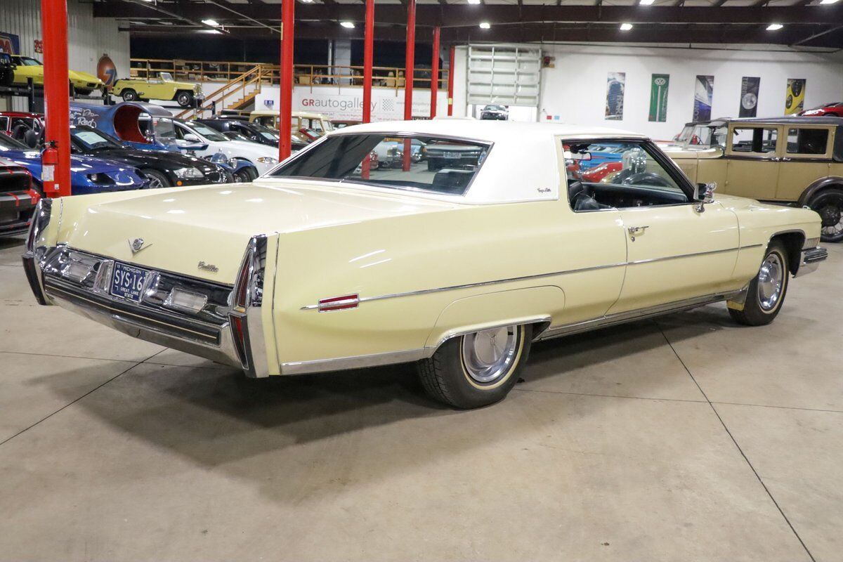 Cadillac-DeVille-Coupe-1973-Yellow-Black-49544-7