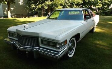 Cadillac-DeVille-Coupe-1975-White-Burgundy-96574-1