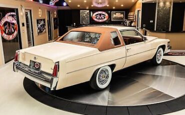 Cadillac-DeVille-Coupe-1977-Brown-Brown-45456-12