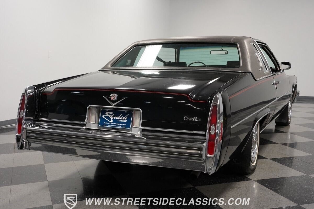 Cadillac-DeVille-Coupe-1979-Black-Black-84454-11