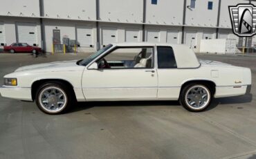 Cadillac-DeVille-Coupe-1989-White-White-138140-3