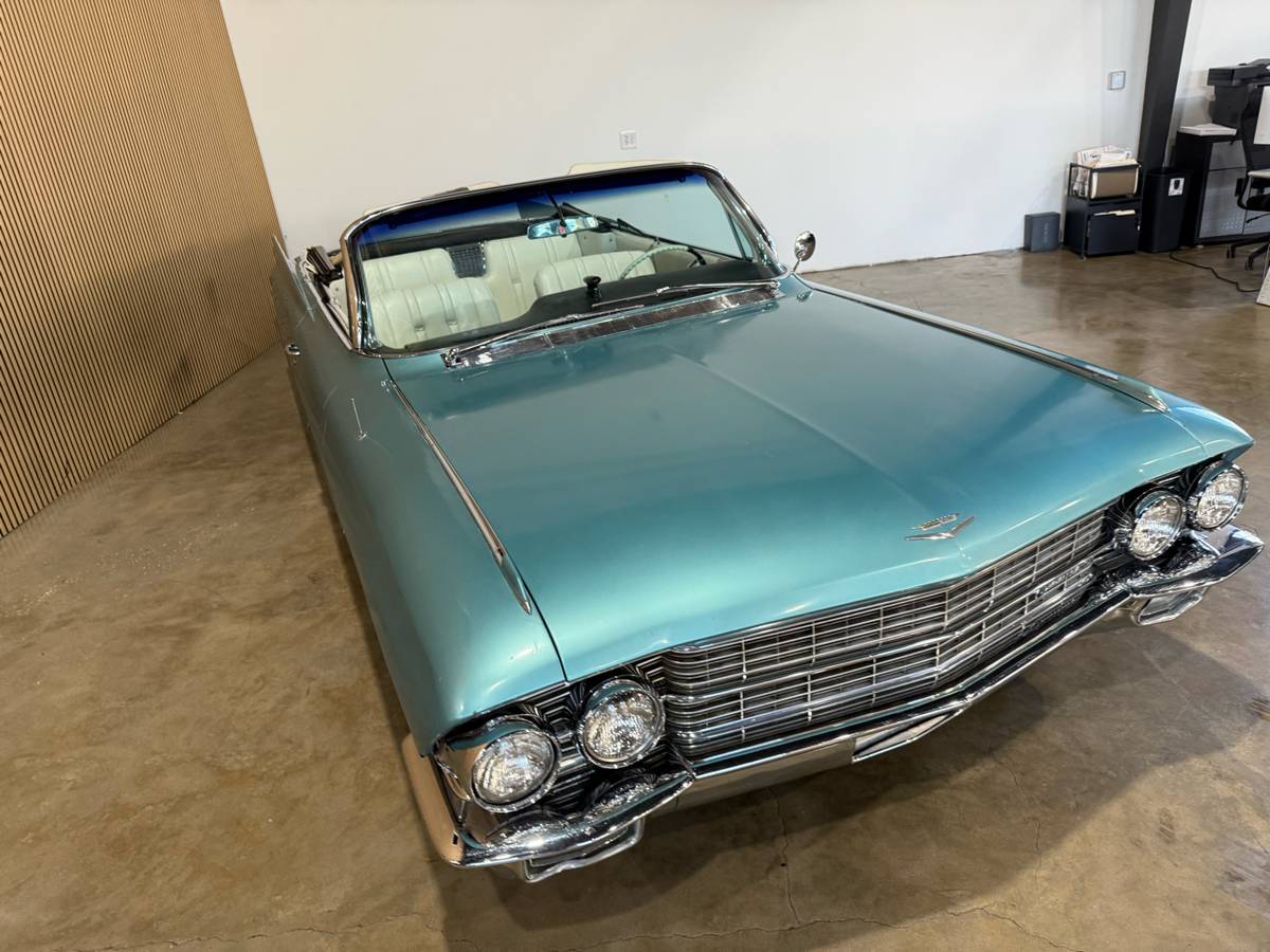 Cadillac-Deville-1962-blue-9584-8