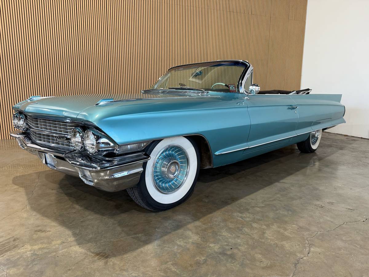 Cadillac-Deville-1962-blue-9584