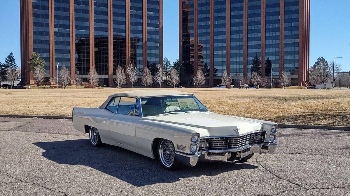 Cadillac-Deville-1967-white-96560-1