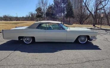 Cadillac-Deville-1967-white-96560-10