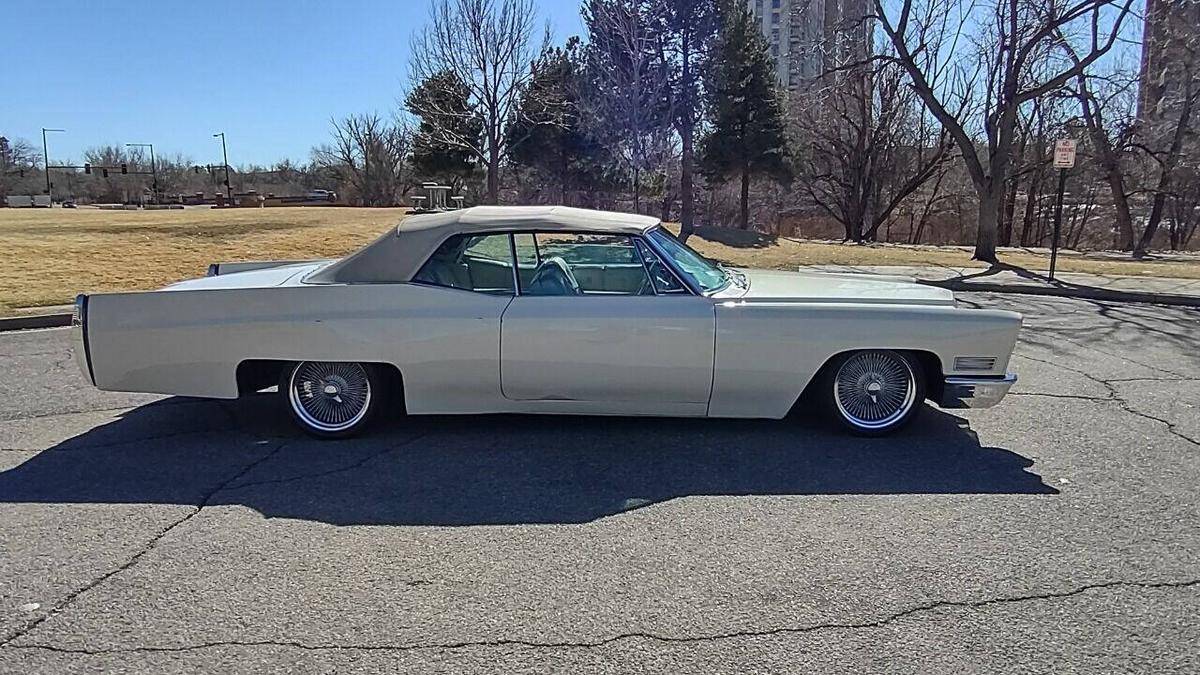 Cadillac-Deville-1967-white-96560-10