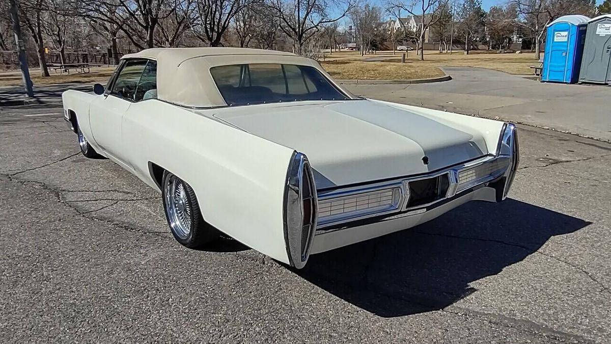 Cadillac-Deville-1967-white-96560-11