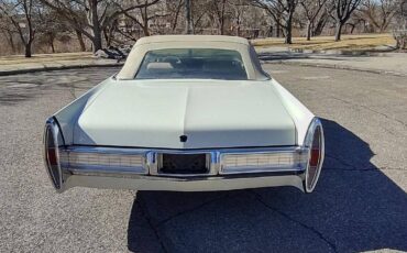 Cadillac-Deville-1967-white-96560-12