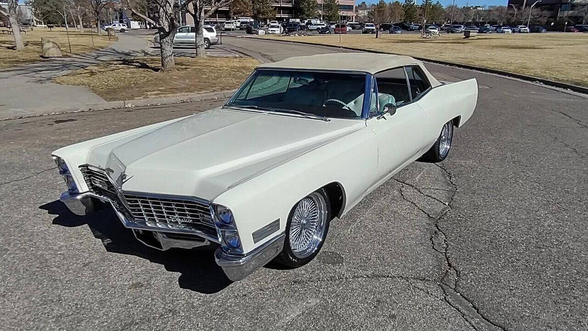 Cadillac-Deville-1967-white-96560-8