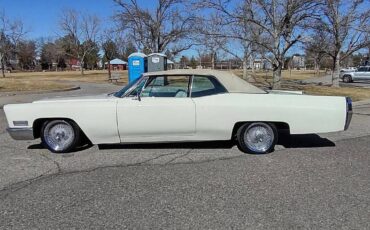 Cadillac-Deville-1967-white-96560-9