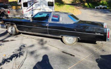 Cadillac-Deville-1976-black-139417