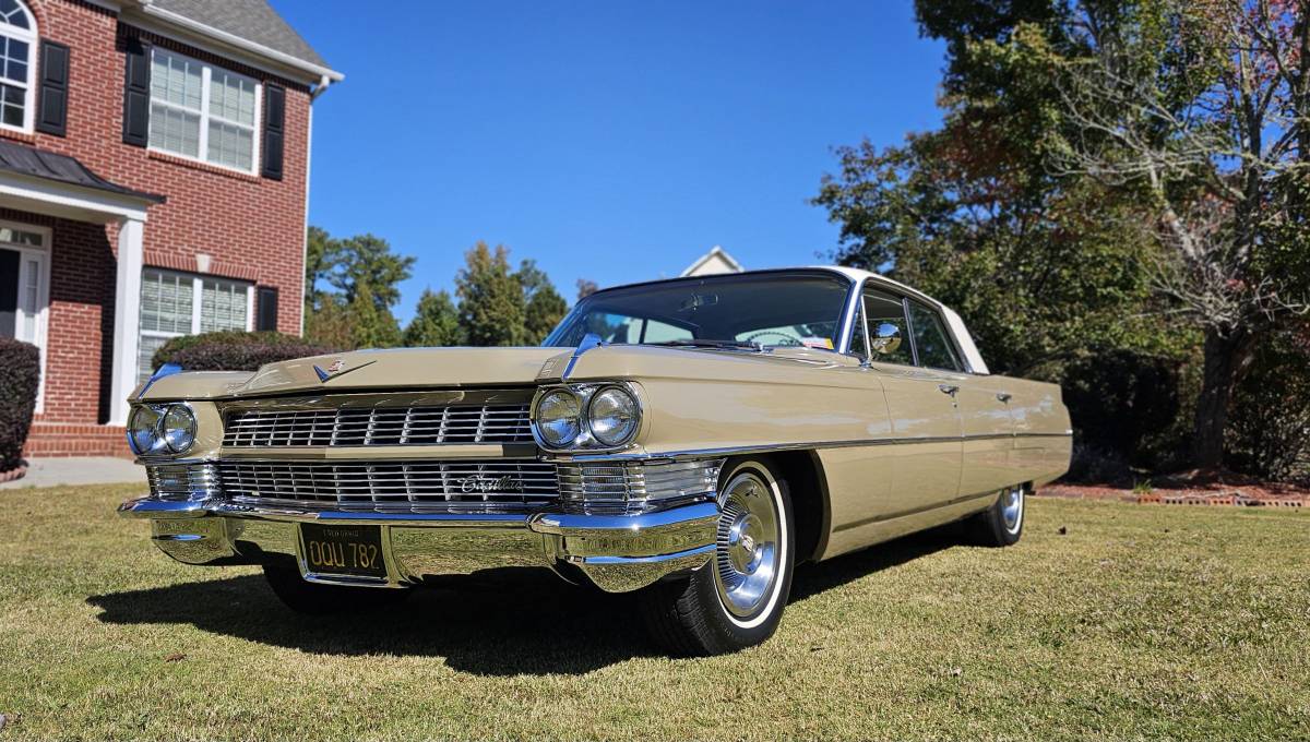 Cadillac-Deville-sedan-1964-brown-161-1