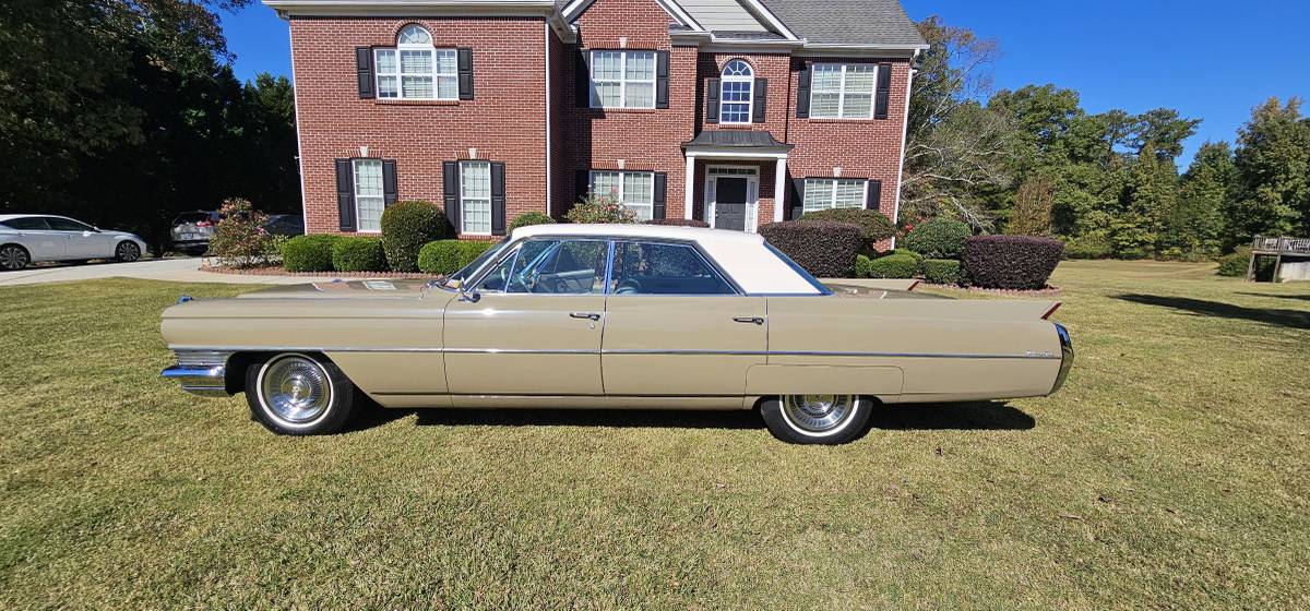 Cadillac-Deville-sedan-1964-brown-161-2