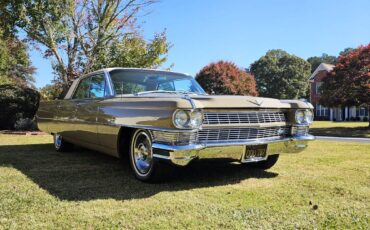 Cadillac-Deville-sedan-1964-brown-161