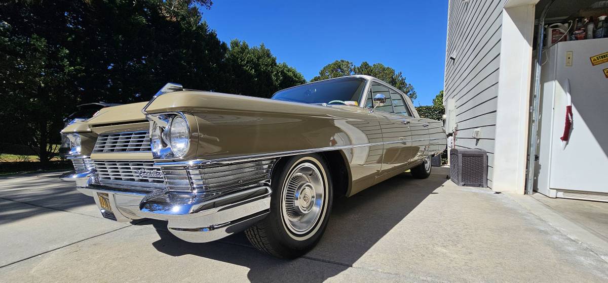 Cadillac-Deville-sedan-1964-brown-161-4