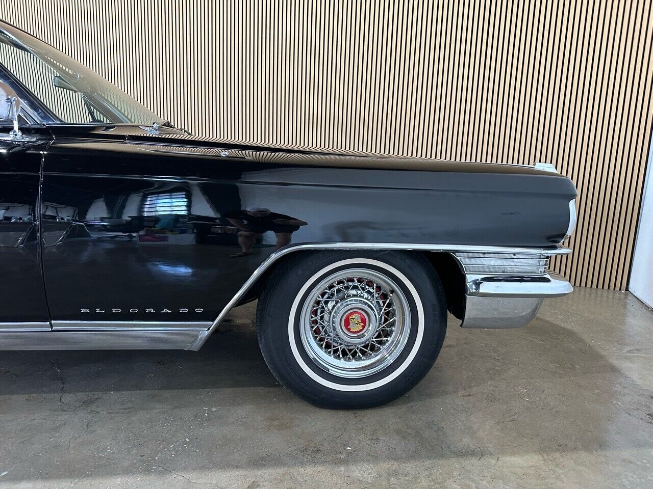 Cadillac-Eldorado-1963-Black-Black-85102-30