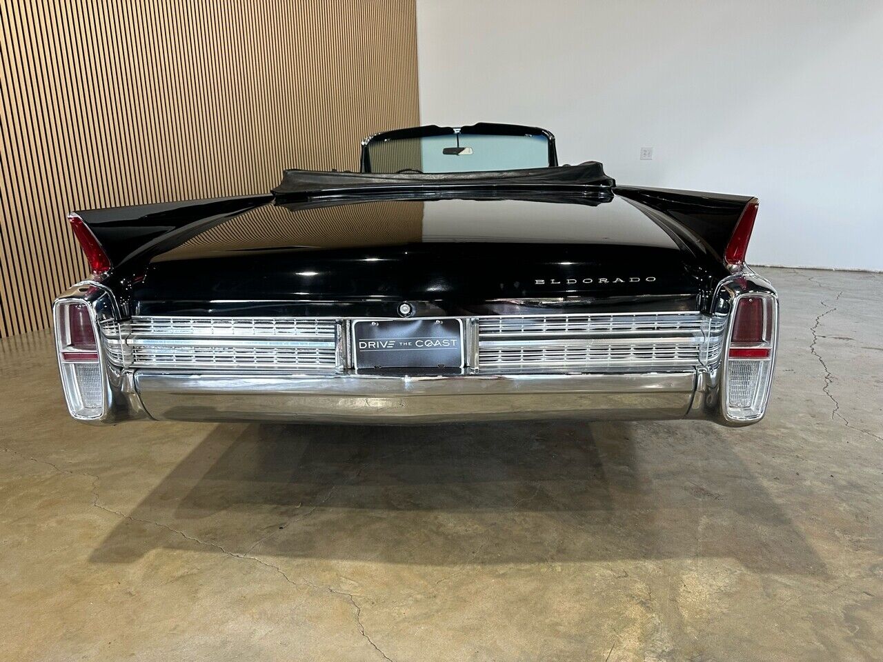 Cadillac-Eldorado-1963-Black-Black-85102-4