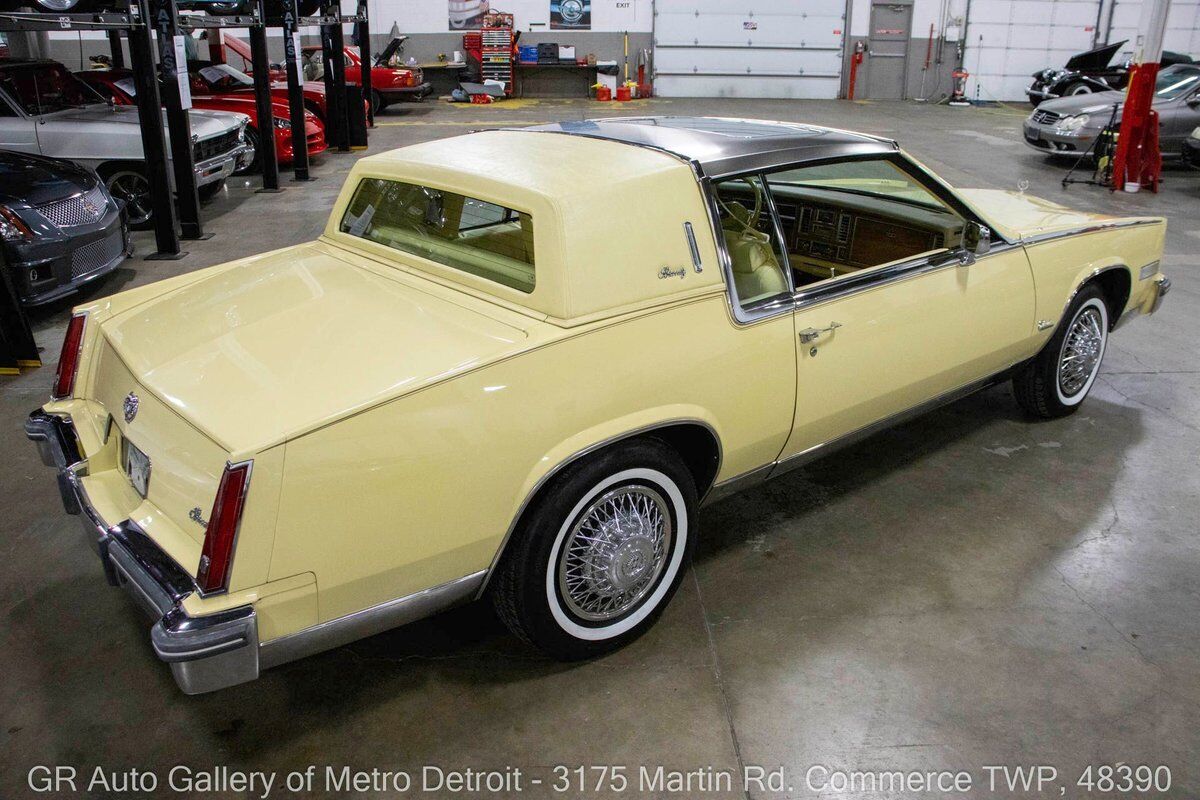 Cadillac-Eldorado-1980-Yellow-Yellow-87778-6