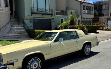 Cadillac-Eldorado-1982-yellow-48280-13