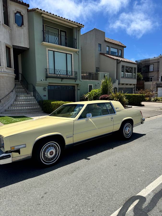 Cadillac-Eldorado-1982-yellow-48280-13