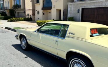 Cadillac-Eldorado-1982-yellow-48280-14