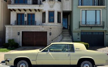 Cadillac-Eldorado-1982-yellow-48280-15