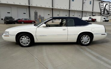 Cadillac-Eldorado-Berline-1995-White-Tan-136720-3