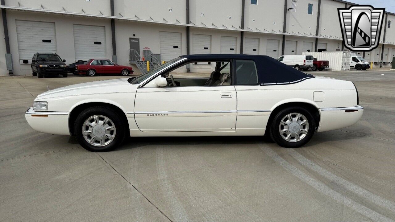 Cadillac-Eldorado-Berline-1995-White-Tan-136720-3