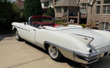 Cadillac-Eldorado-Cabriolet-1958-White-Red-85295-18