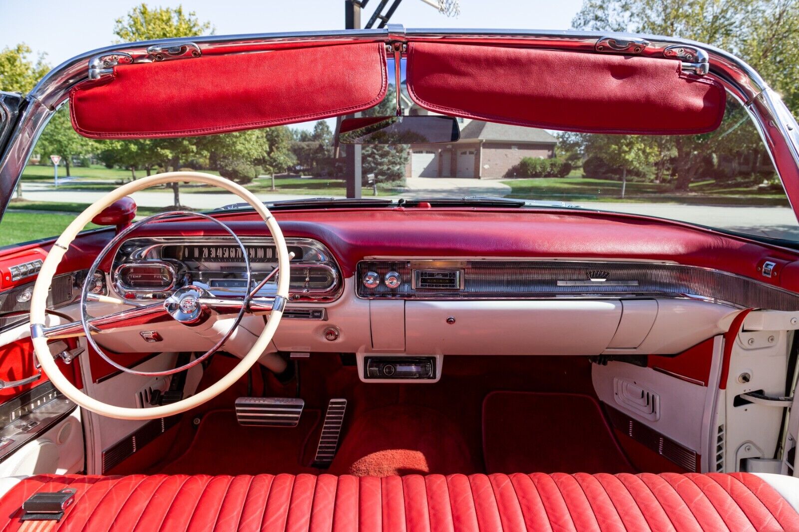 Cadillac-Eldorado-Cabriolet-1958-White-Red-85295-20