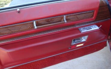 Cadillac-Eldorado-Cabriolet-1976-Red-Burgundy-70006-17